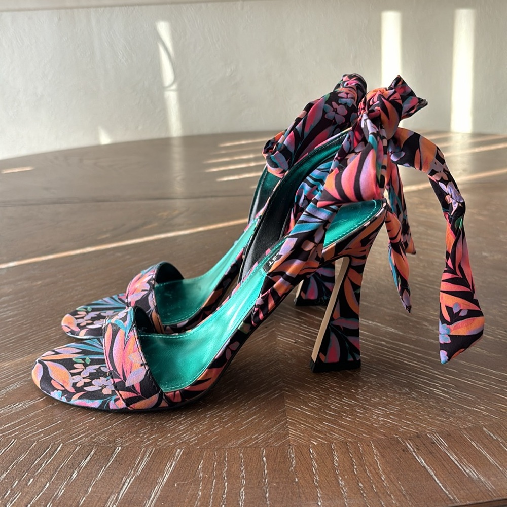 Colorful Floral High Heel Sandals - Picture 8 of 16